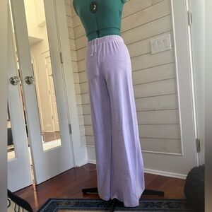 Suzie Kondi Zephyra flares small. Orchid Petal